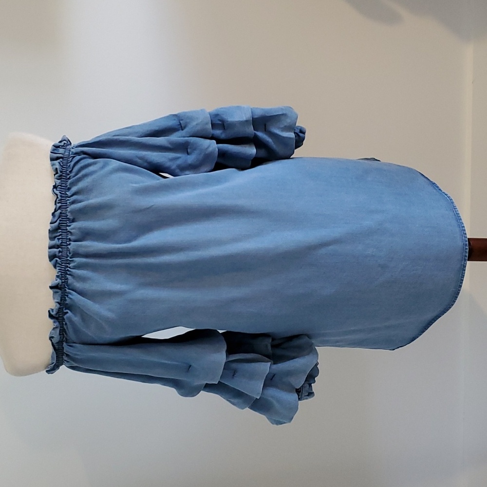 The Room chambray denim mini dress w/ruffle sleeves and side pockets size S EUC